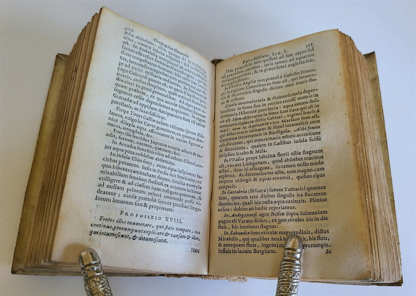 1650 GEOGRAPHIA GENERALIS by Bernhardus VARENIUS antique GEORGAPHY VELLUM BOUND