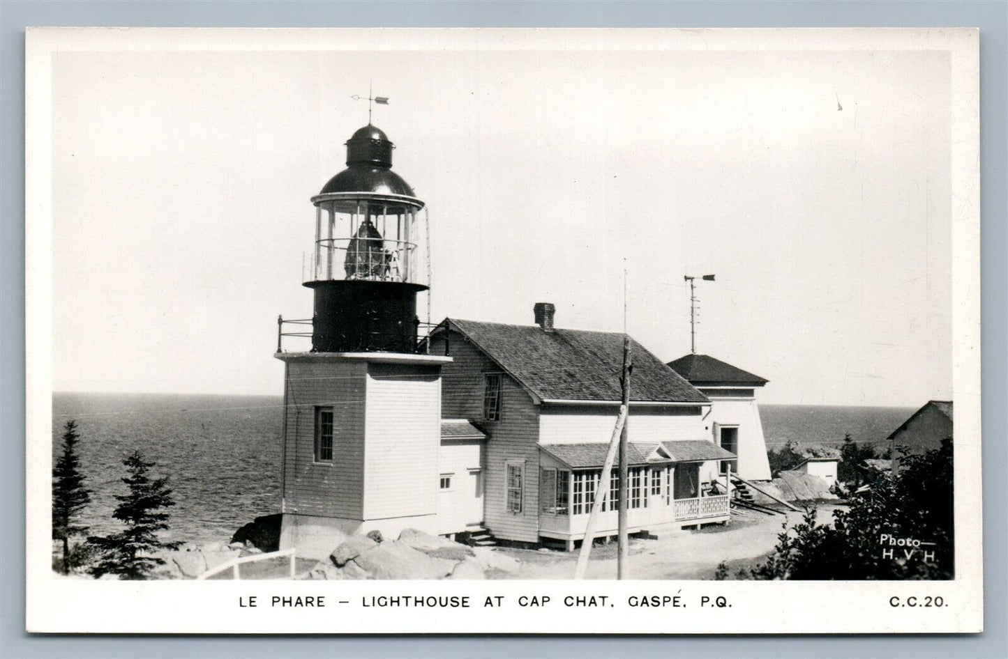 CAP CHAT CASPE P.Q. CANADA LIGHTHOUSE VINTAGE REAL PHOTO POSTCARD RPPC