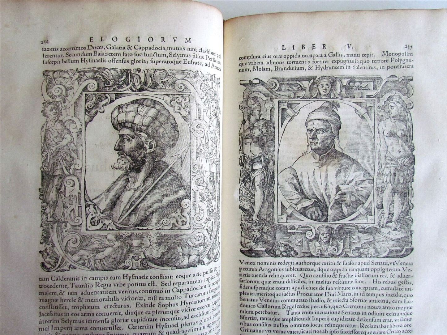 1575-1577 ELOGIA VIRORUM BELLICA VIRTUTE by Paolo Giovio ILLUSTRATED antique
