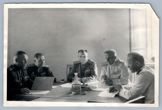 RUSSIAN WWII ERA ARMY OFFICERS & GENERAL VINTAGE PHOTO
