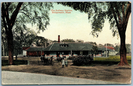 BRIDGEWATER MA RAILROAD STATION RAILWAY TRAIN DEPOT ANTIQUE POSTCARD