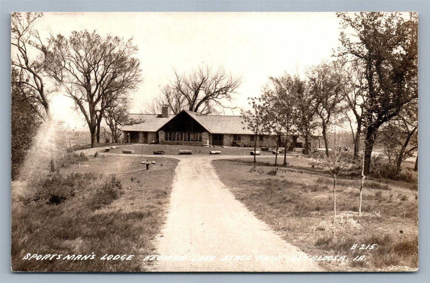 OSKALOOSA IA SPORTS MANS LODGE KEOMAH LAKE PARK VINTAGE REAL PHOTO POSTCARD RPPC