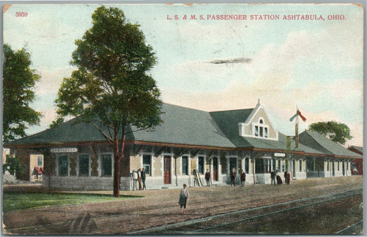 ASHTABULA OH RAILROAD STATION RAILWAY DEPOT ANTIQUE POSTCARD