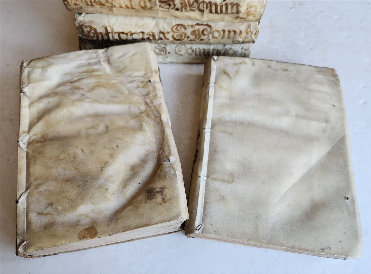 1725-34 HISTORY of SPAIN 5 VOLUMES antique VELLUM BOUND in SPANISH