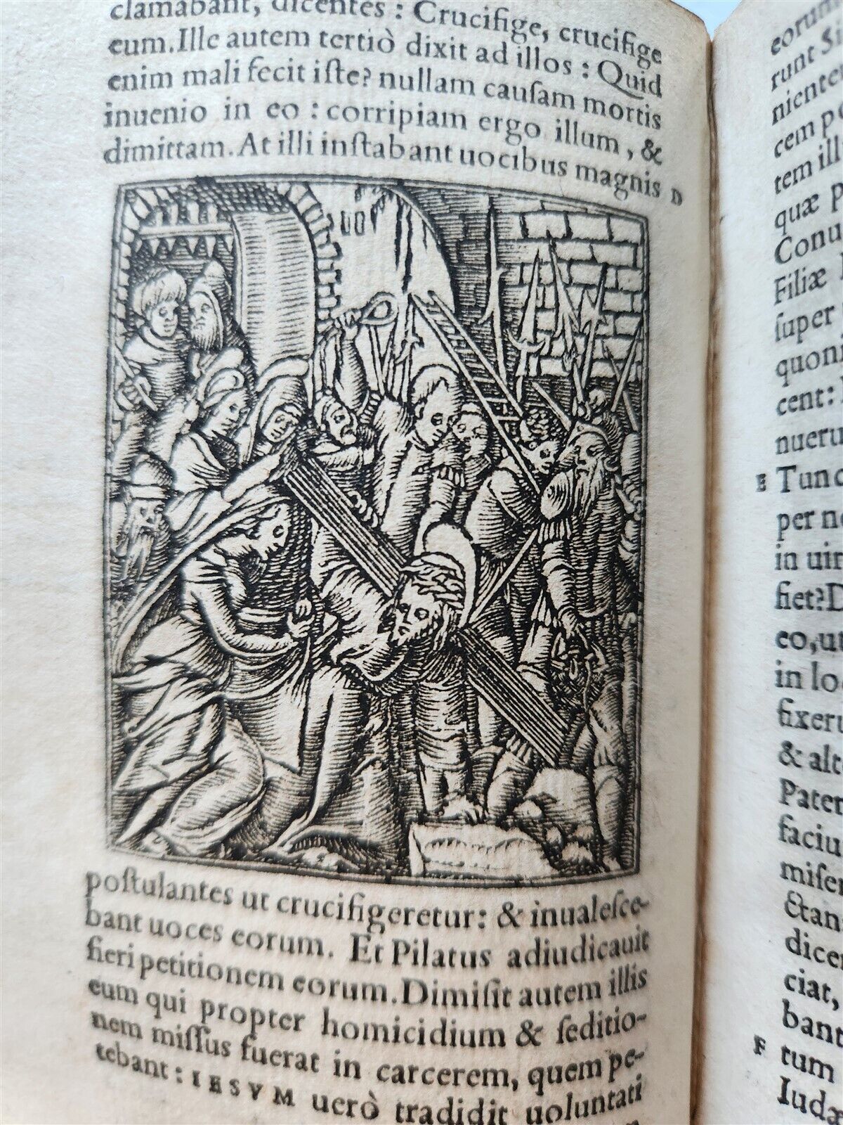 1558 BIBLE IN LATIN ILLUSTRATED antique 16th CENTURY vellum bound NEW TESTAMENT