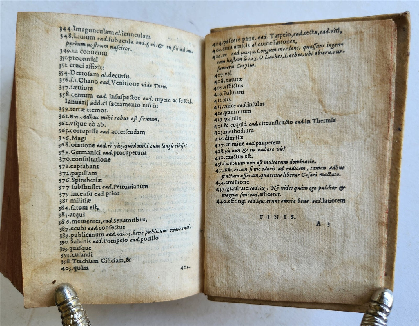 1576 TWELVE CAESARS by SUETONIUS antique VELLUM BOUND ROMAN HISTORY