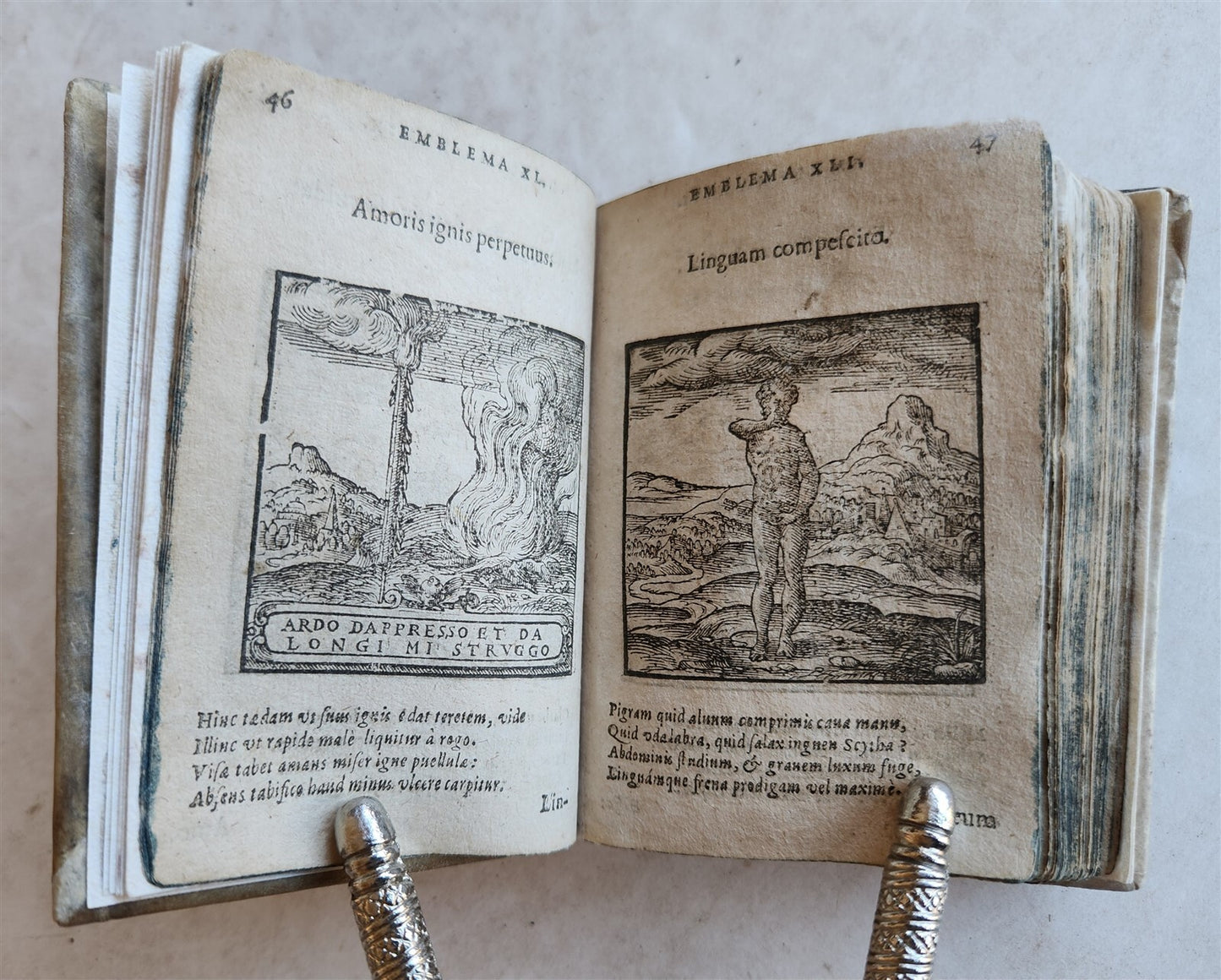 1596-1600 EMBLEMATA antique ILLUSTRATED w/ 270 WOODCUTS PLANTIN VELLUM BINDING