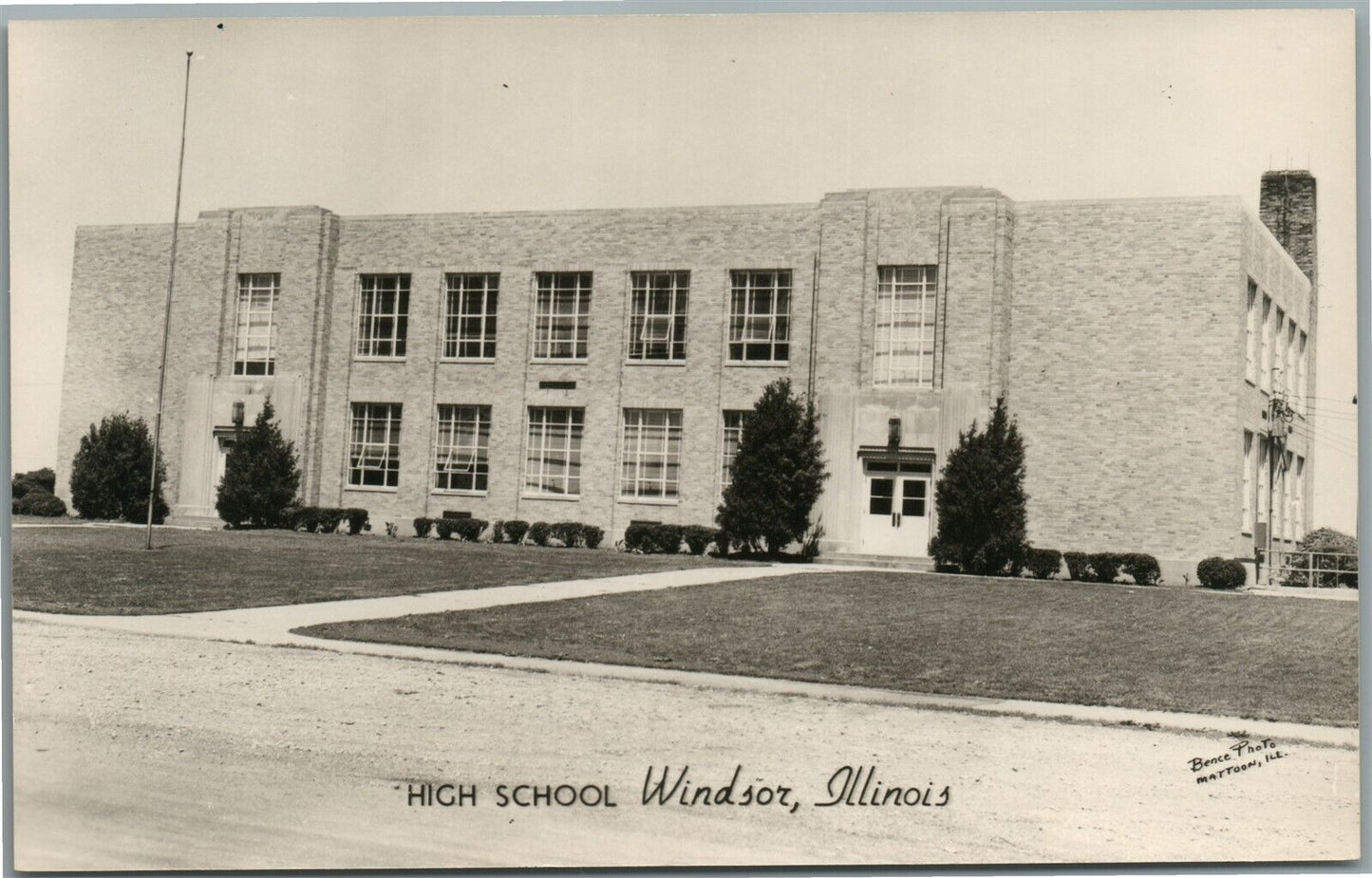WINDSOR IL HIGH SCHOOL VINTAGE REAL PHOTO POSTCARD RPPC