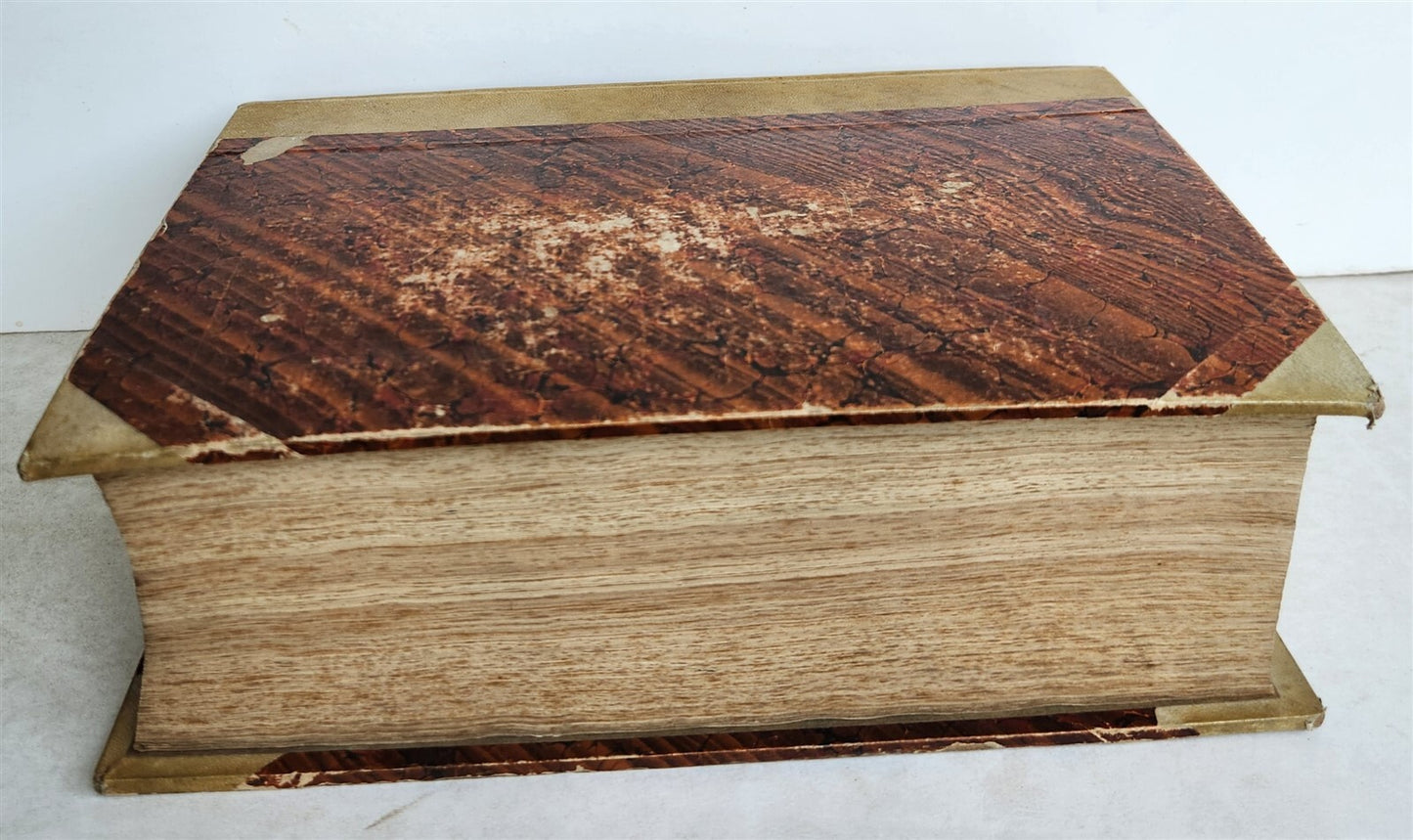 1591 LAW BOOK in LATIN Codicis Domini Iustiniani antique 16th CENTURY