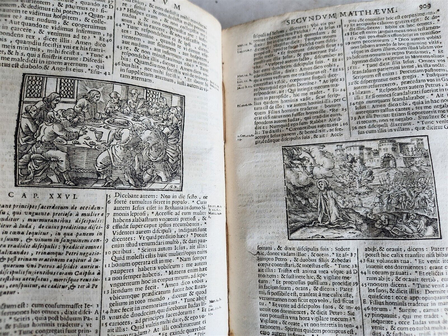 1697 BIBLE ILLUSTRATED antique VELLUM BOUND in LATIN BIBLIA SACRA
