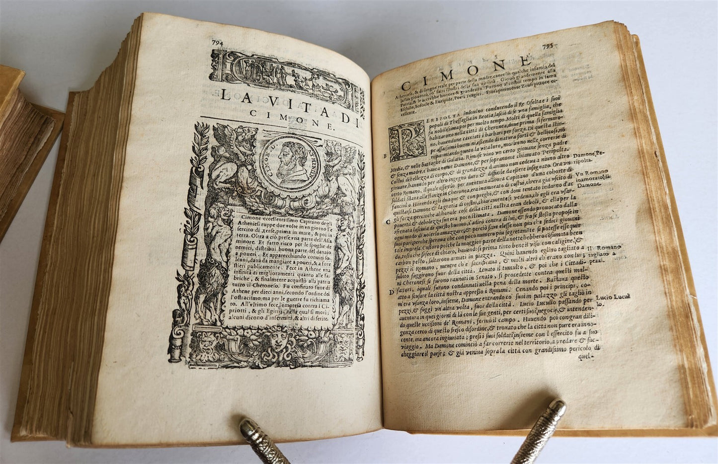 1582 PLUTARCH LIVES of ILLUSTRIOUS GREEK & ROMANS 2 VOLUMES antique ILLUSTRATED