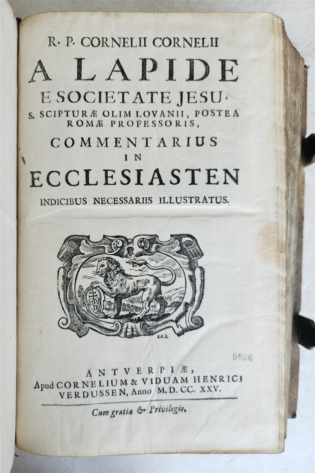 1725 COMMENTARIUS in ECCLESIASTEN PIGSKIN BOUND FOLIO w/ CLASPS antique
