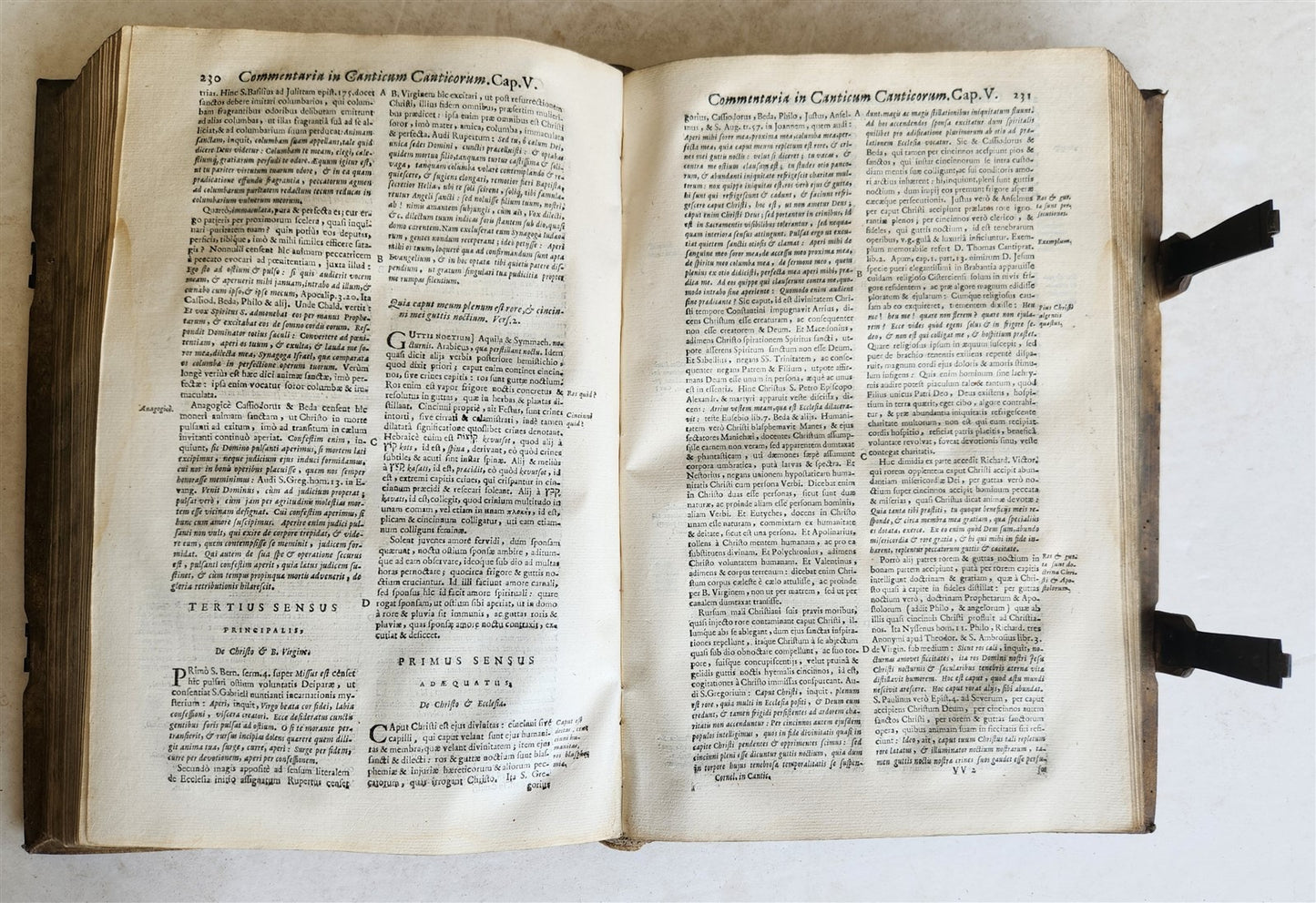 1725 COMMENTARIUS in ECCLESIASTEN PIGSKIN BOUND FOLIO w/ CLASPS antique