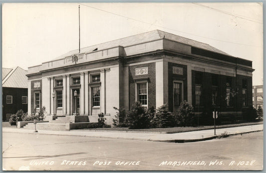MARSHFIELD WI POST OFFICE VINTAGE REAL PHOTO POSTCARD RPPC