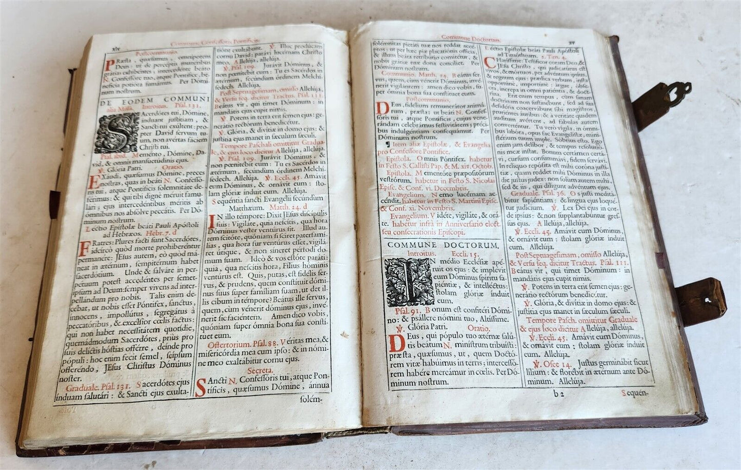 1743 MISSALE ROMANUM antique NICELY DECORATED FOLIO illustrated