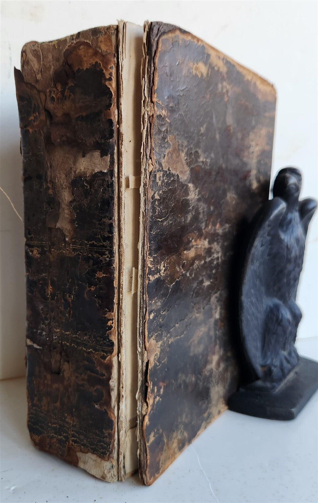 1594 BIBLE in ENGLISH antique Old & New Testament CHRISTOPHER BARKER 16th cent.