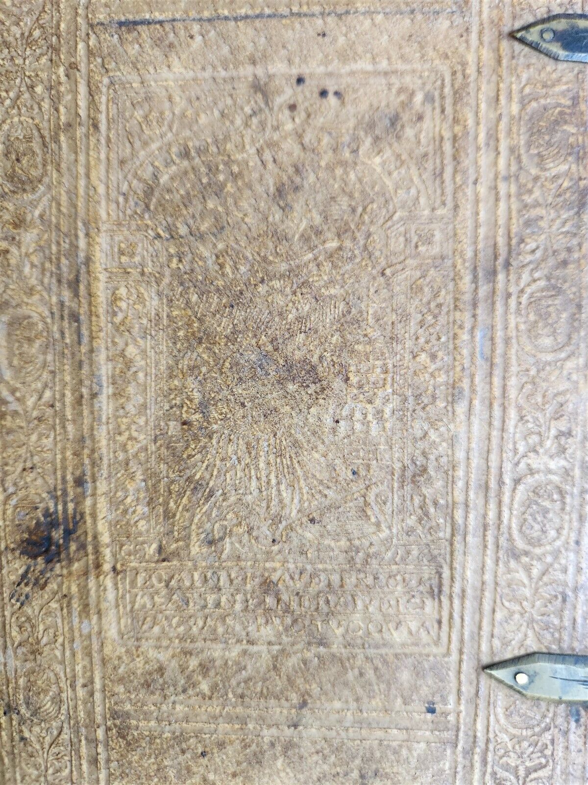 1582 Loci communes similium et dissimilium antique PIGSKIN BINDING 16th CENTURY