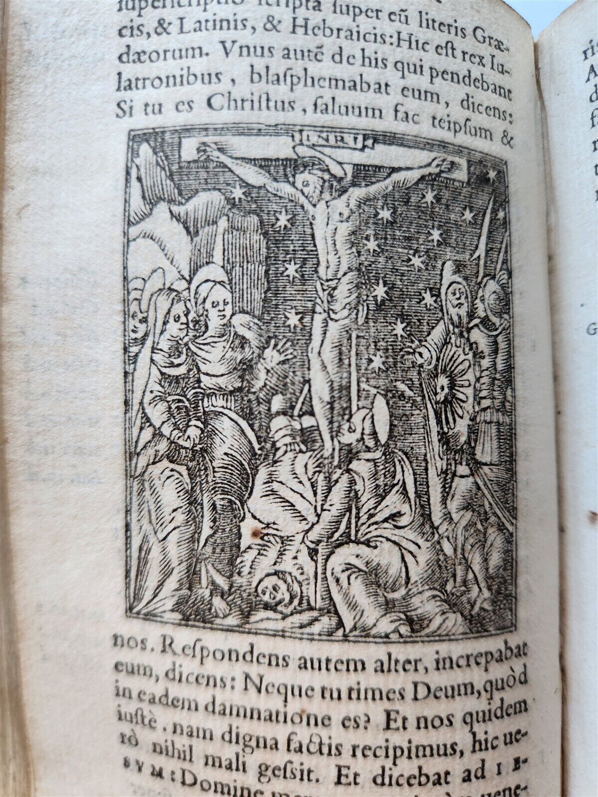 1558 BIBLE IN LATIN ILLUSTRATED antique 16th CENTURY vellum bound NEW TESTAMENT