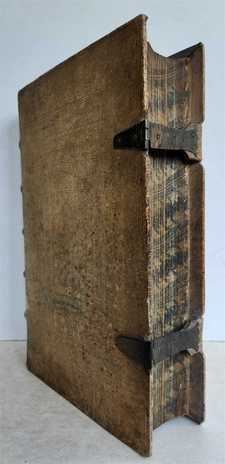 1720 COMMENTARIA in duodecim PROPHETAS MINORES PIGSKIN BOUND FOLIO antique