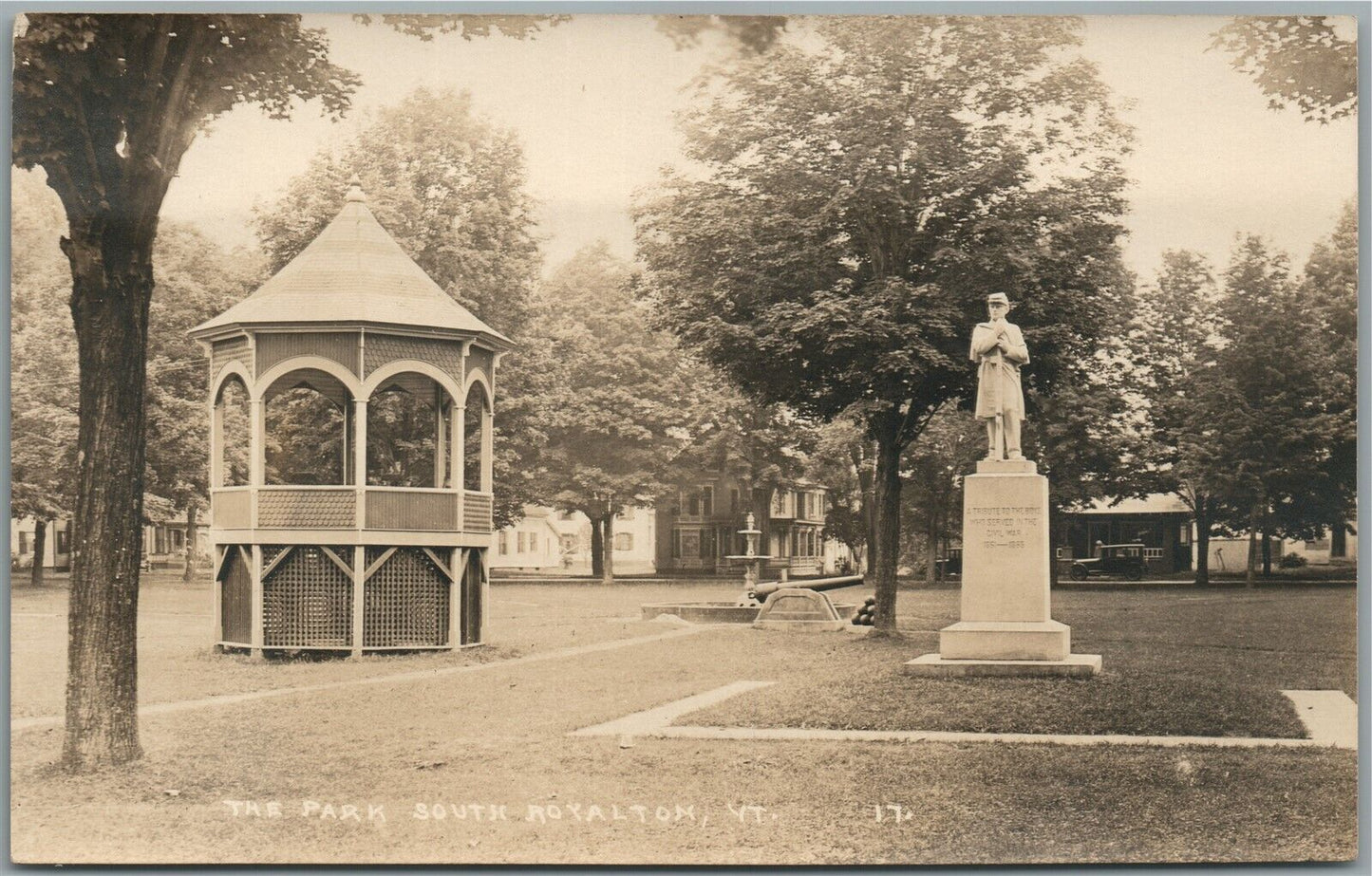 SO. ROYALTON VT THE PARK CIVIL WAR MONUMENT ANTIQUE REAL PHOTO POSTCARD RPPC