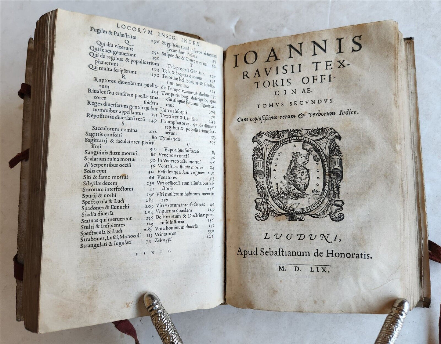 1559 OFFICINA by RAVISIUS TEXTOR antique vellum bound 16th CENTURY dictionary