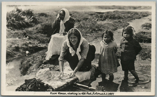 NEW ZEALAND MAORI WOMEN ANTIQUE REAL PHOTO POSTCARD RPPC