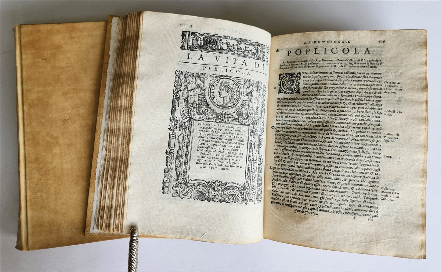 1582 PLUTARCH LIVES of ILLUSTRIOUS GREEK & ROMANS 2 VOLUMES antique ILLUSTRATED