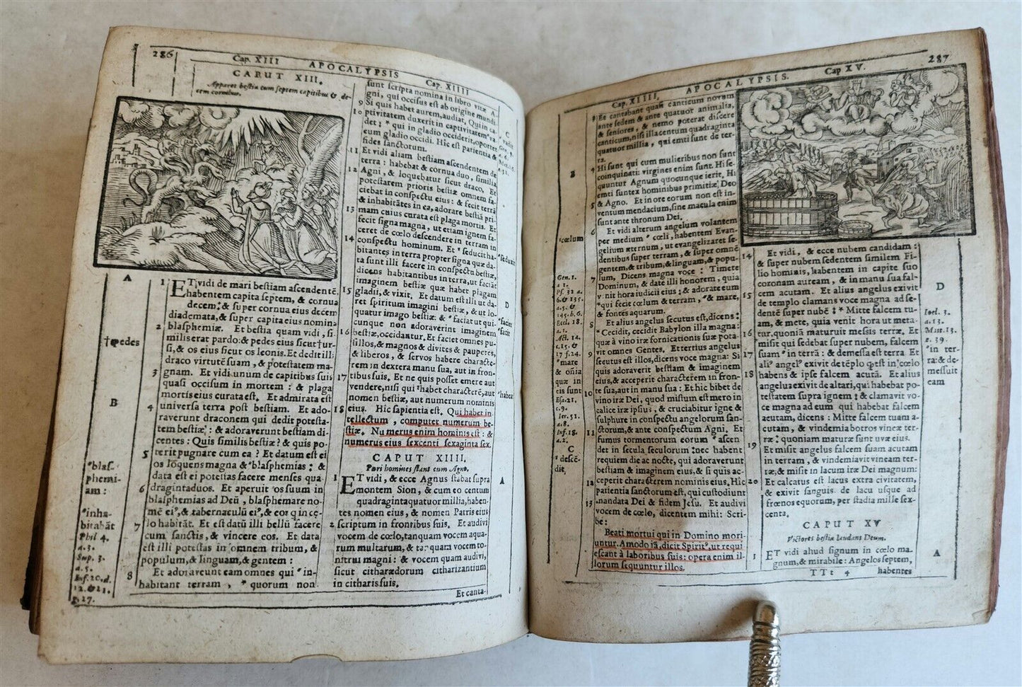 1602 BIBLE in LATIN ILLUSTRATED w/ MAP & NUMEROUS WOODCUTS antique