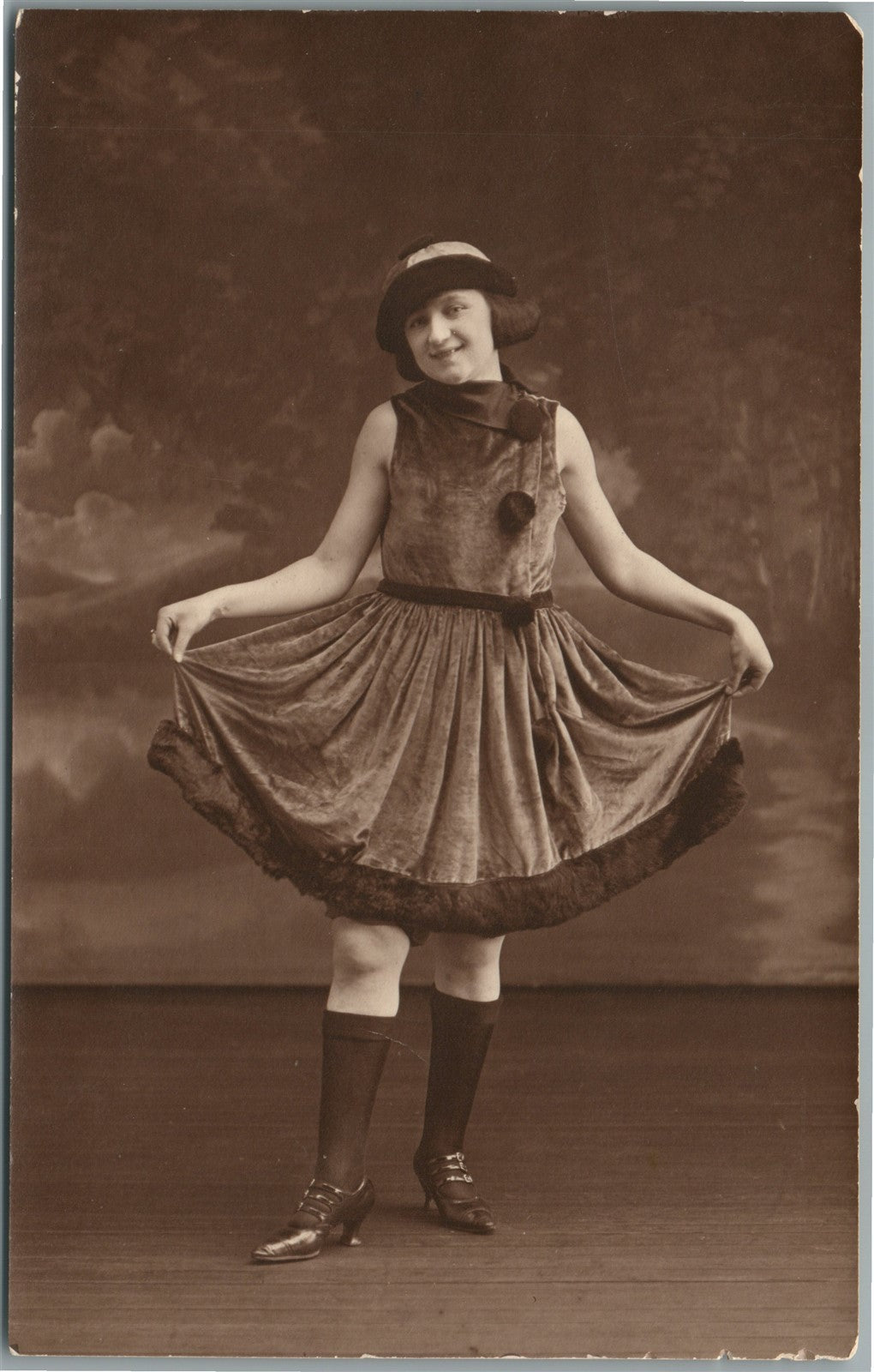 NEWARK NJ DANCING GIRL ANTIQUE REAL PHOTO POSTCARD RPPC