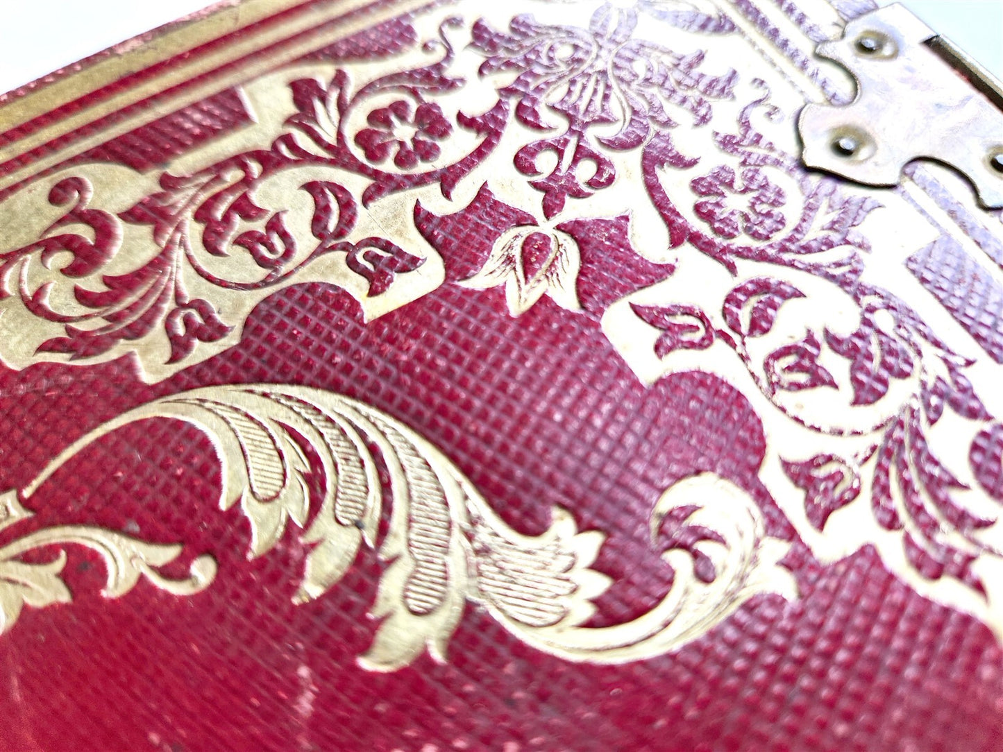1860s BIBLE in ENGLISH FOLIO FINE GILT MOROCCO BINDING antique AMERICANA