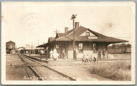 PRENTICE WI RAILROAD STATION RAILWAY SOO DEPOT ANTIQUE REAL PHOTO POSTCARD RPPC