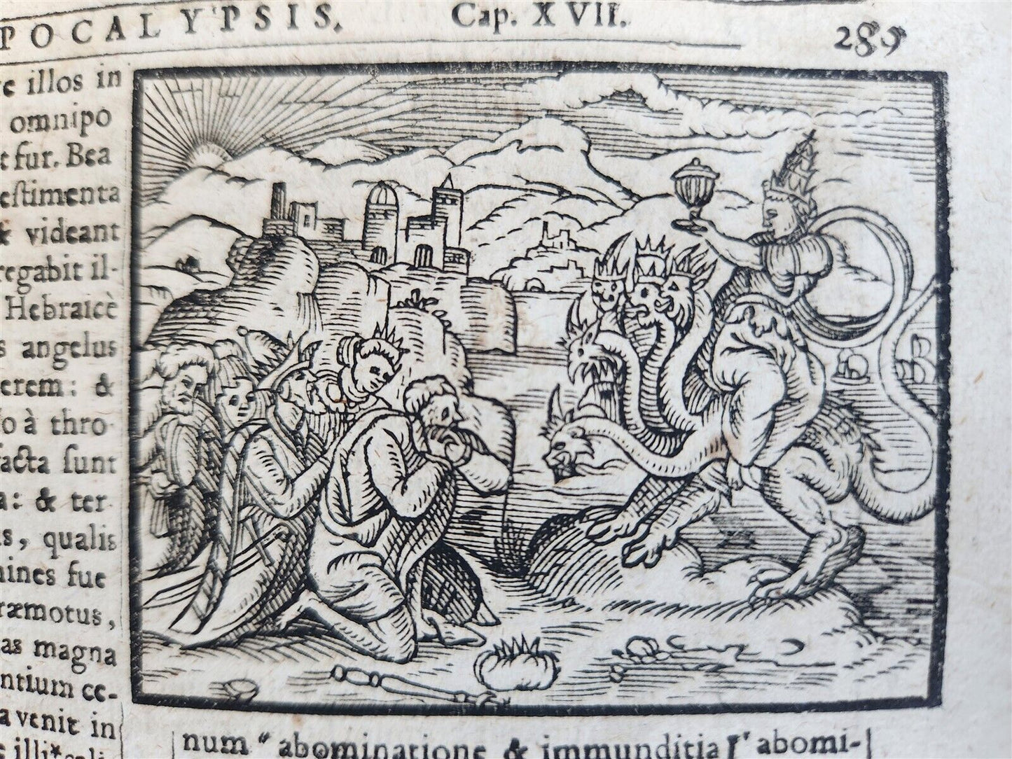 1602 BIBLE in LATIN ILLUSTRATED w/ MAP & NUMEROUS WOODCUTS antique