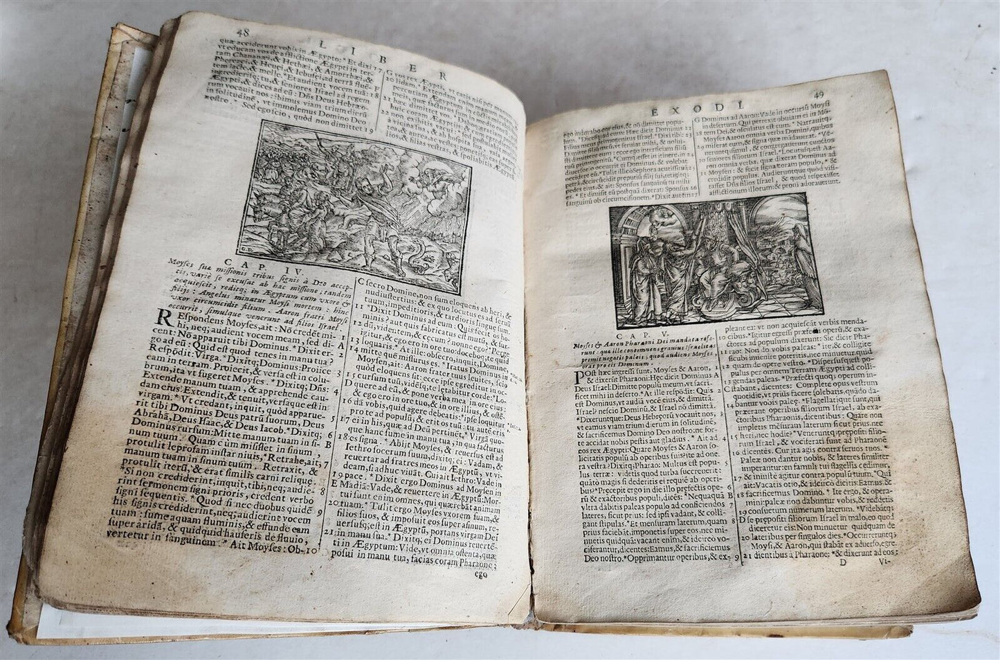1697 BIBLE ILLUSTRATED antique VELLUM BOUND in LATIN BIBLIA SACRA