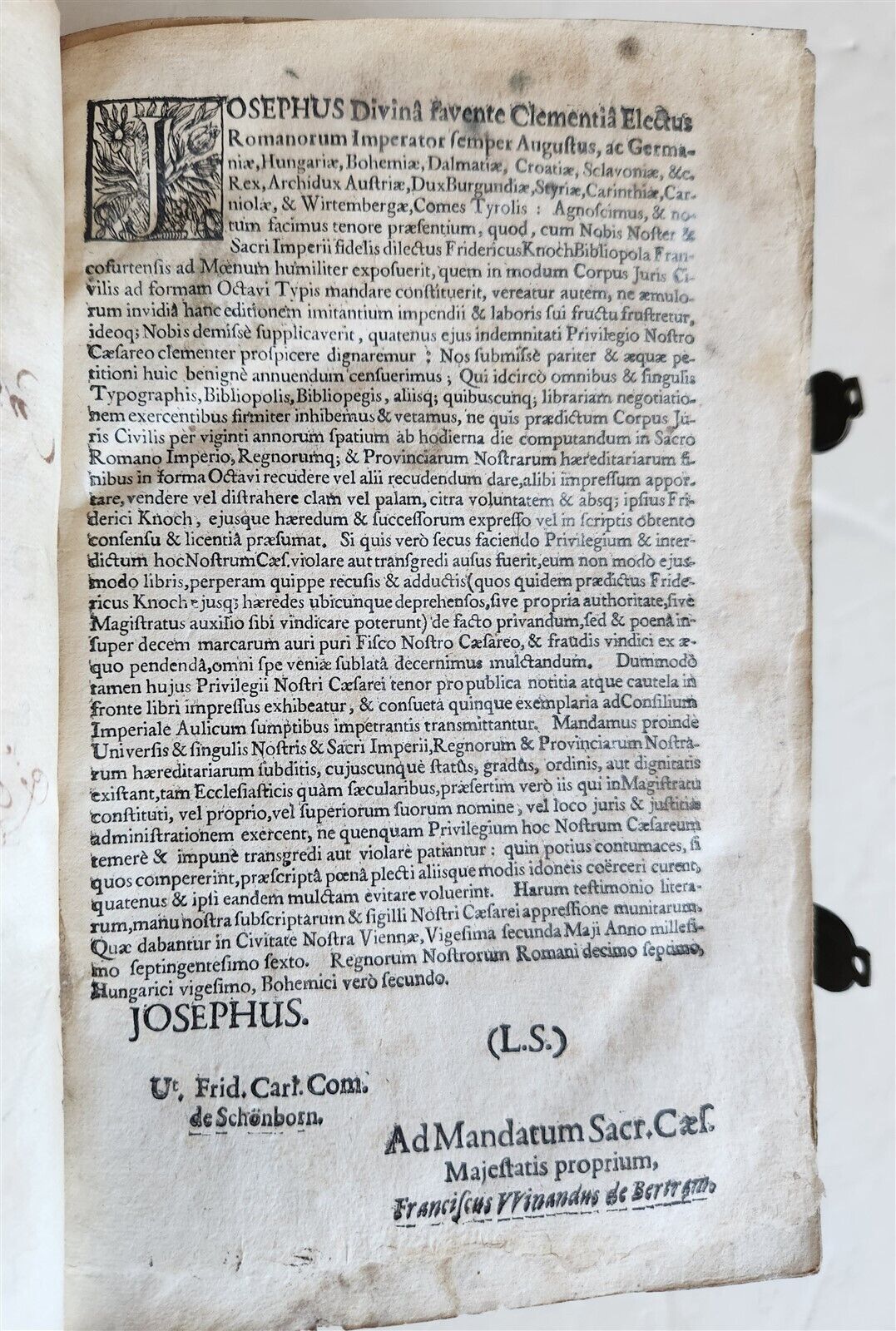 1713 CORPORIS JURIS CIVILIS antique BLIND-STAMPED PIGSKIN BINDING law book