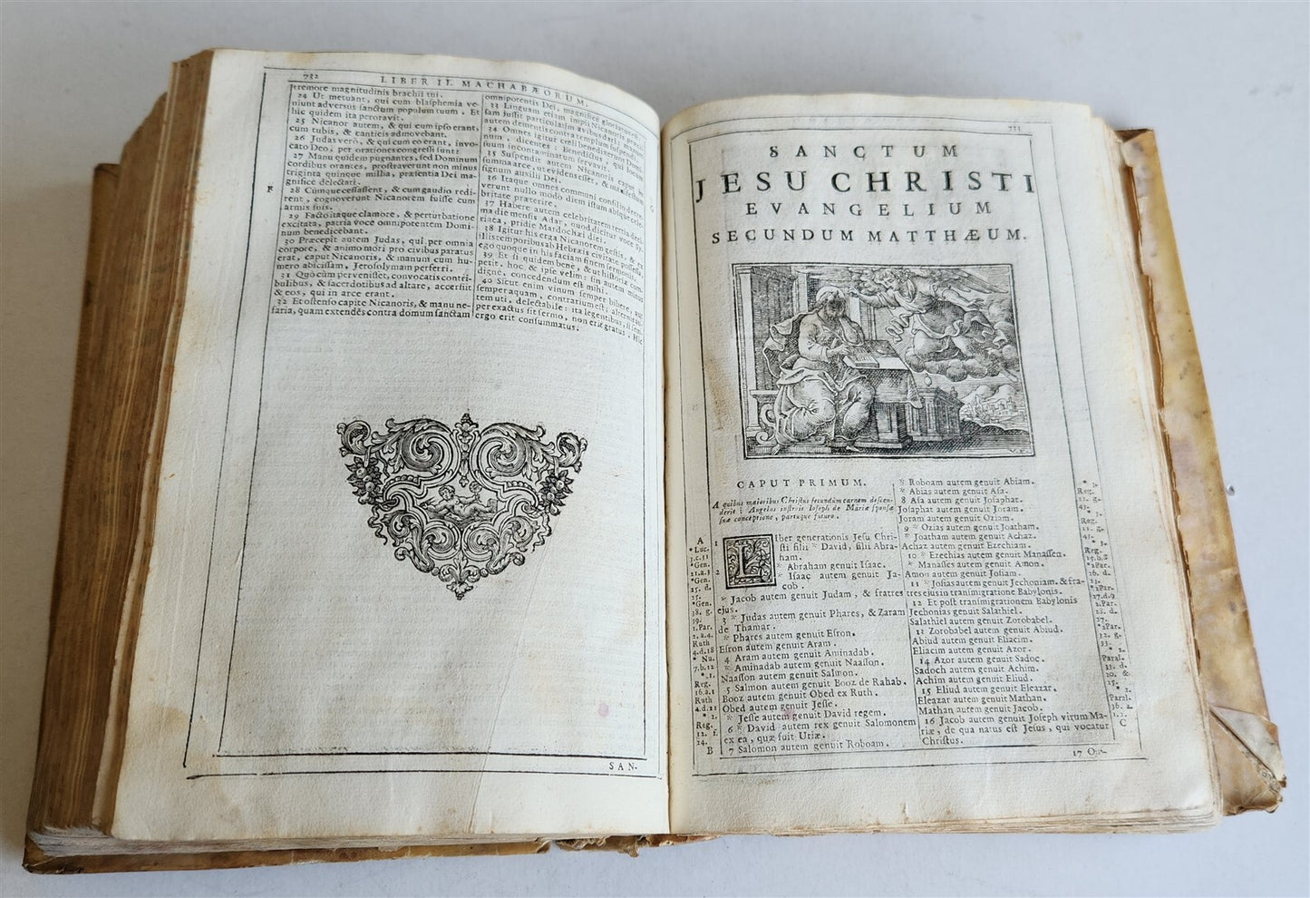 1721 BIBLE in LATIN FULLY ILLUSTRATED antique vellum bound