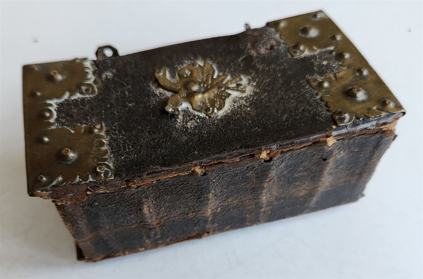 1725 PSALMS of DAVID antique UNUSUAL UNIQUE BINDING w/ BRASS FITTINGS rare