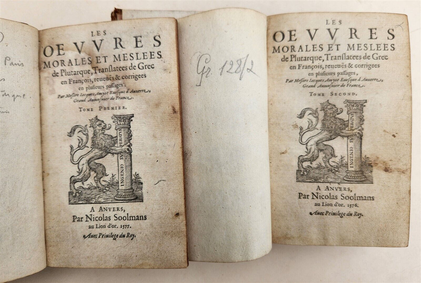 1576-1577 PLUTARCH 2 VOLUMES antique in FRENCH ANCIENT PHILOSOPHY 16th CENTURY