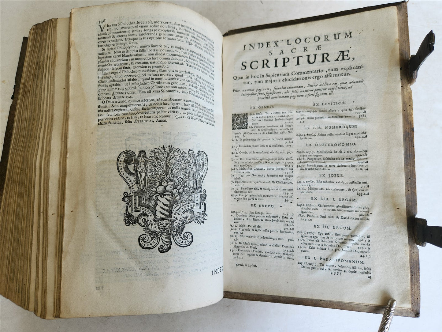 1725 COMMENTARIUS in ECCLESIASTEN PIGSKIN BOUND FOLIO w/ CLASPS antique