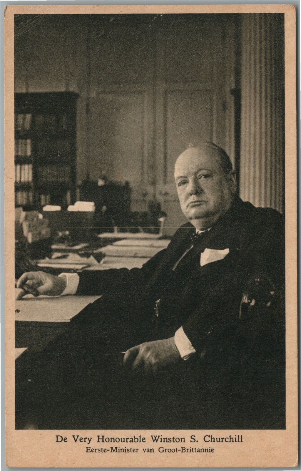 BRITISH PRIME MINISTER WINSTON CHURCHILL VINTAGE POSTCARD