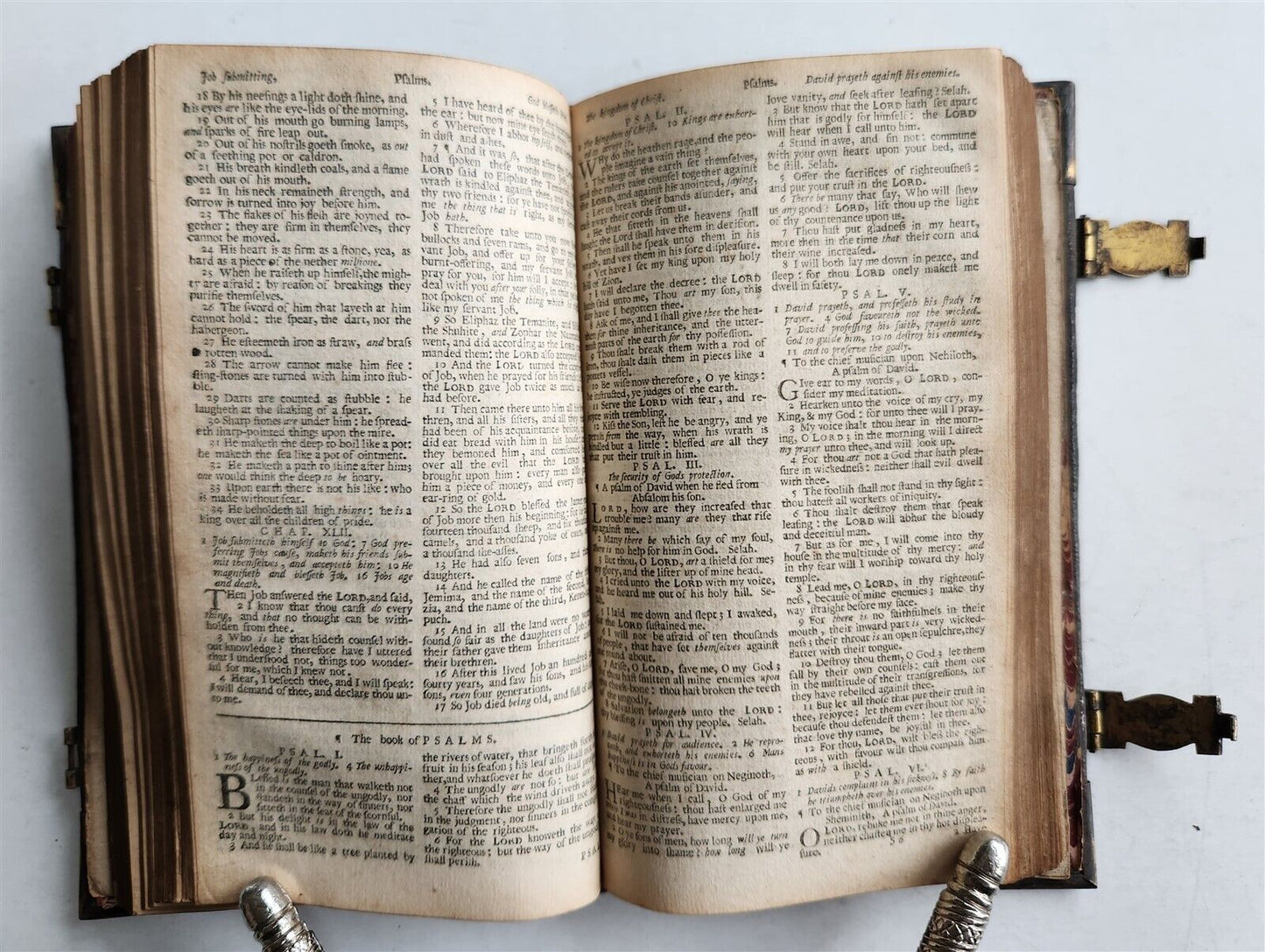 1680 BIBLE in ENGLISH OLD TESTAMENT antique KING JAMES VERSION w/ metal clasps