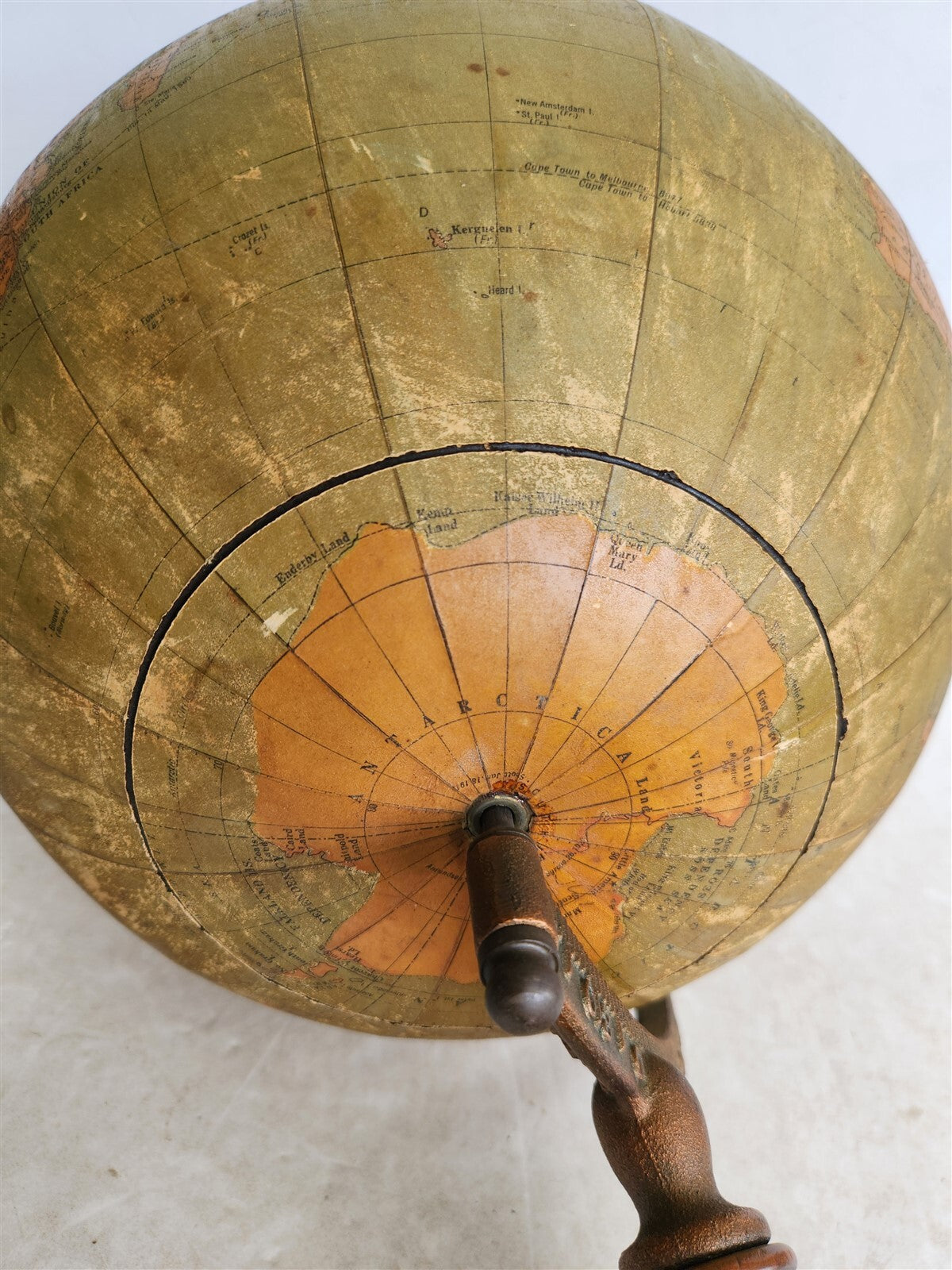 1930s TERRESTRIAL GLOBE by C.S. Hammond New York antique 12 inches diameter