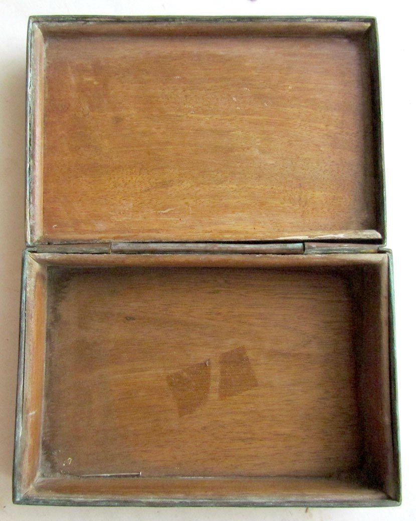 ANTIQUE MIDDLE EASTERN HUMIDOR ISLAMIC WRITINGS ARABIC TOBACCO BOX silver inlaid