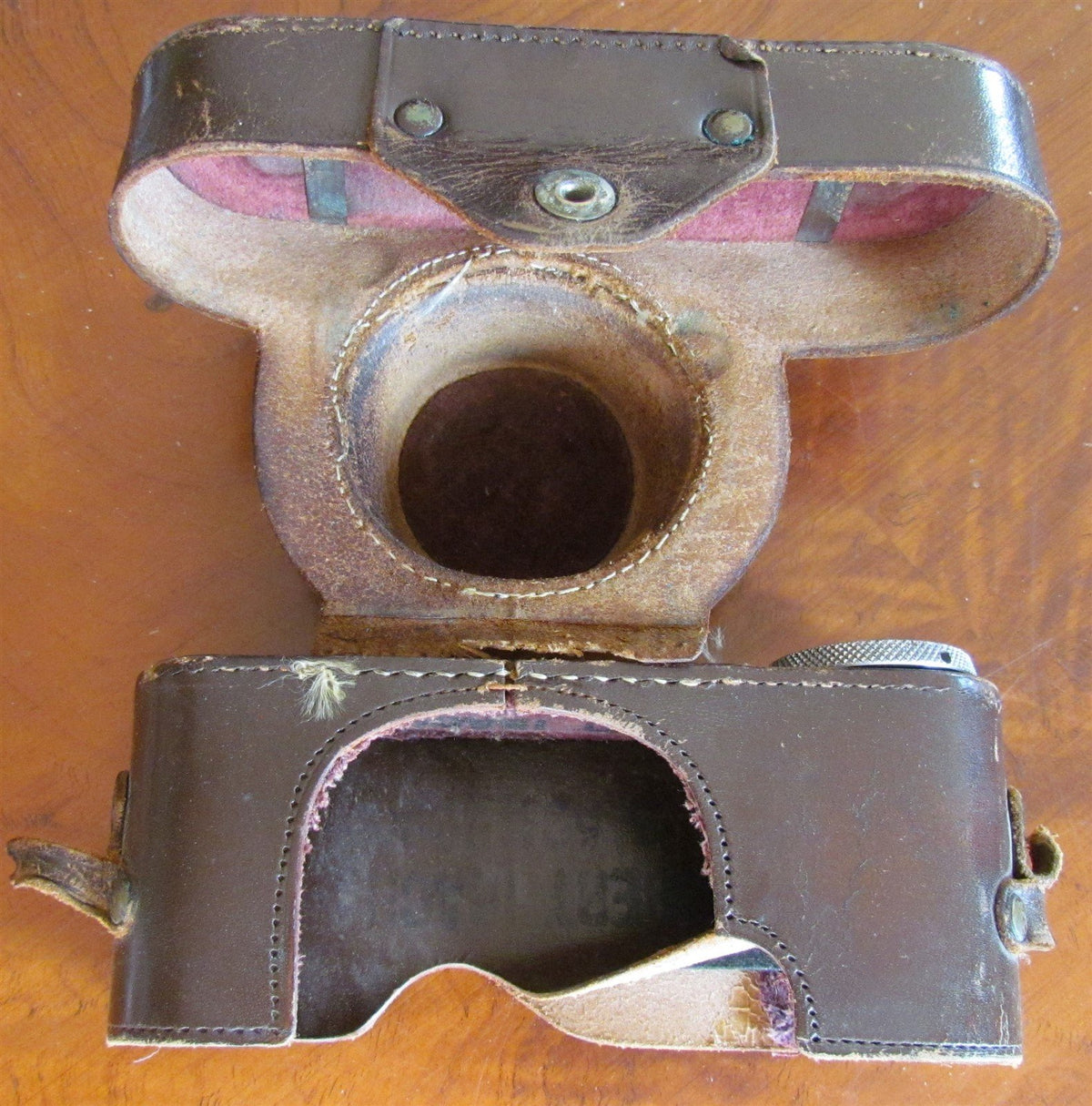 LEICA CAMERA ANTIQUE LEATHER CASE