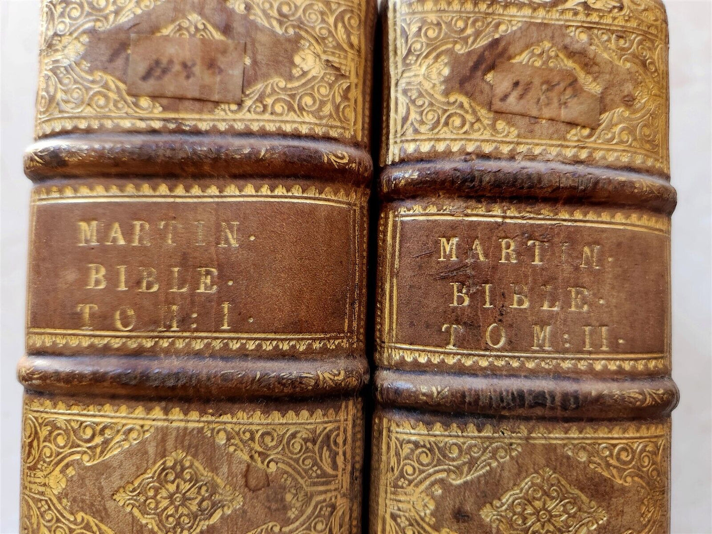 1728 BIBLE in FRENCH 2 VOLUMES antique La Sainte Bible