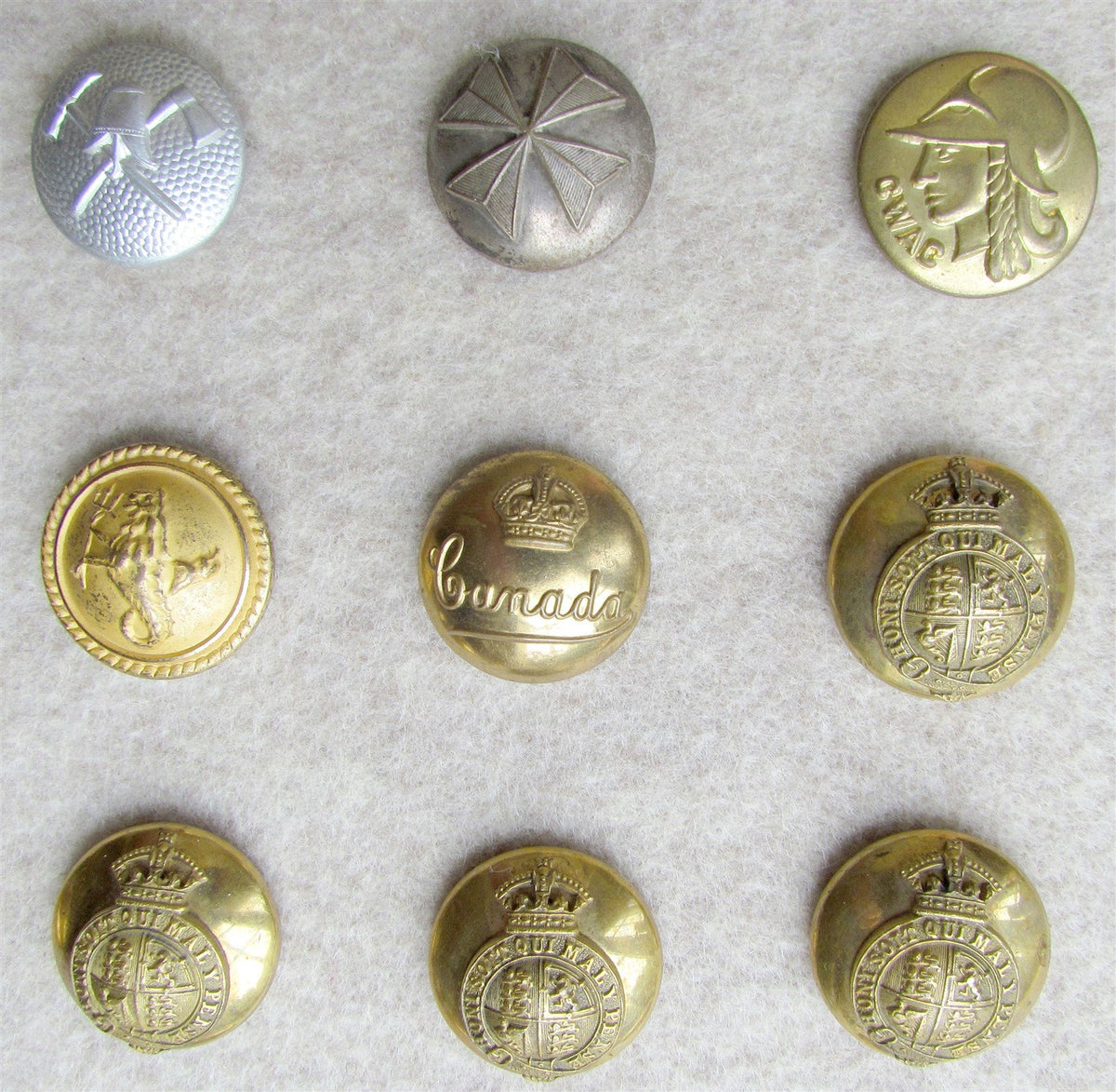 COLLECTION of 33 VINTAGE MILITARY UNIFORM BUTTONS - CANADIAN & BRITISH