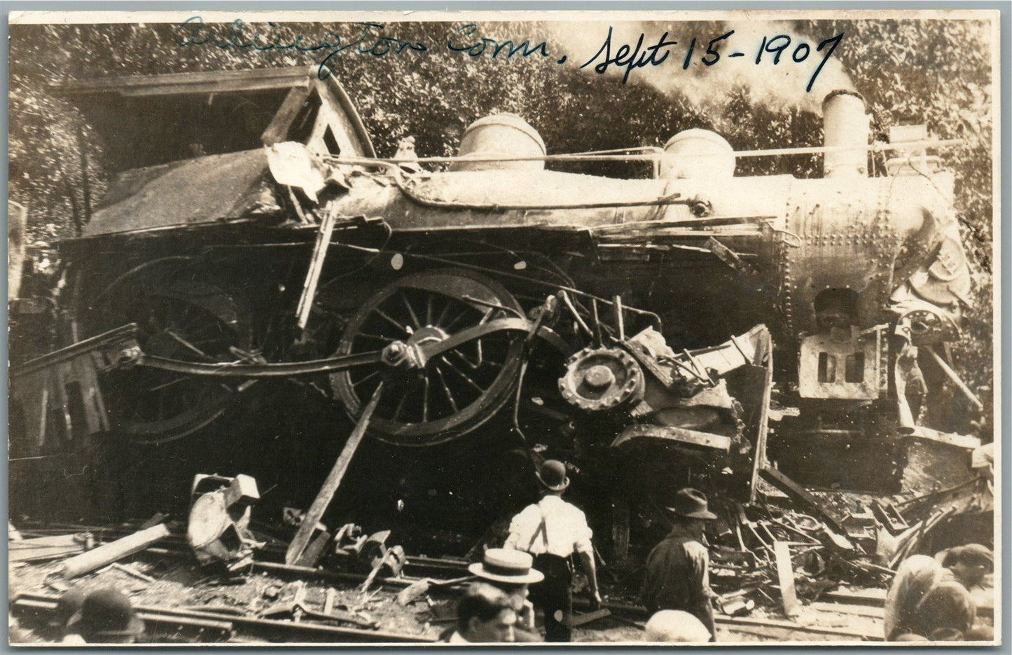 RAILROAD railway TRAIN WRECK ELLINGTON CT ANTIQUE REAL PHOTO POSTCARD RPPC