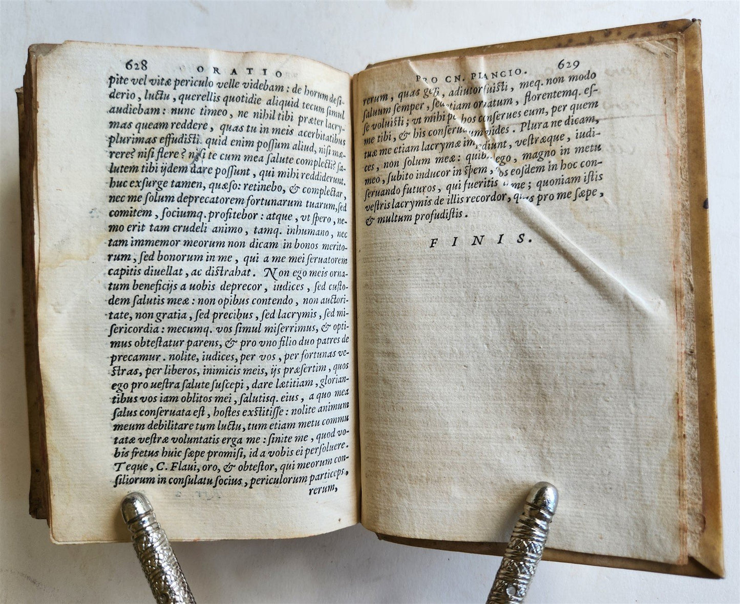 1586 CICERO editd by Paolo Manuzio antique VELLUM BOUND 16th CENTURY