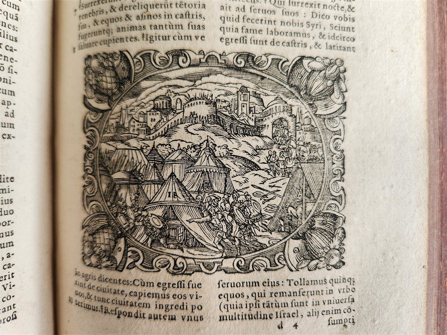 1571 BIBLE in LATIN ILLUSTRATED w/ 135 WOODCUTS antique PIGSKIN w/ METAL CORNERS