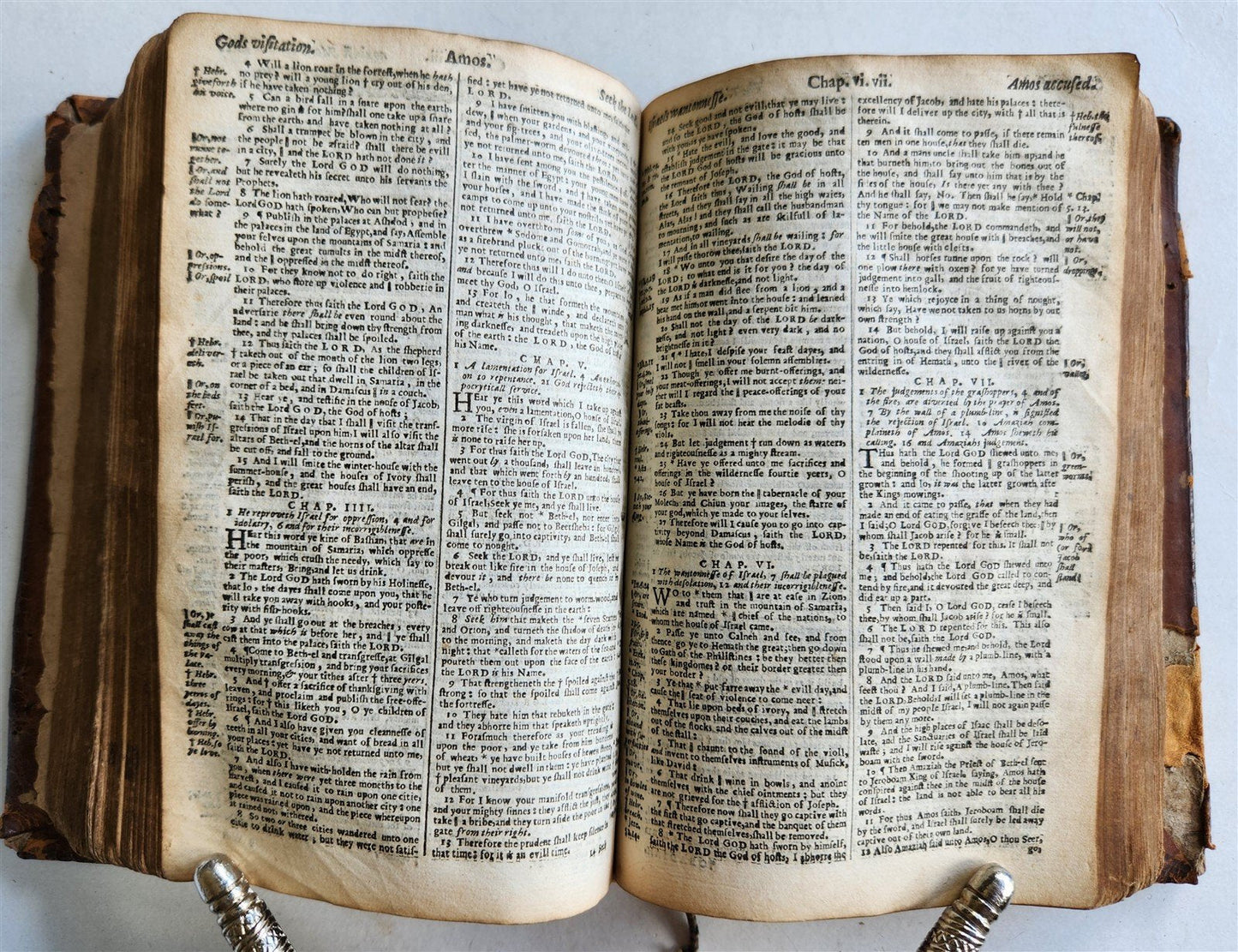 1638 BIBLE in ENGLISH antique COAT of ARMS of BRITISH KING CHARLES I BINDING