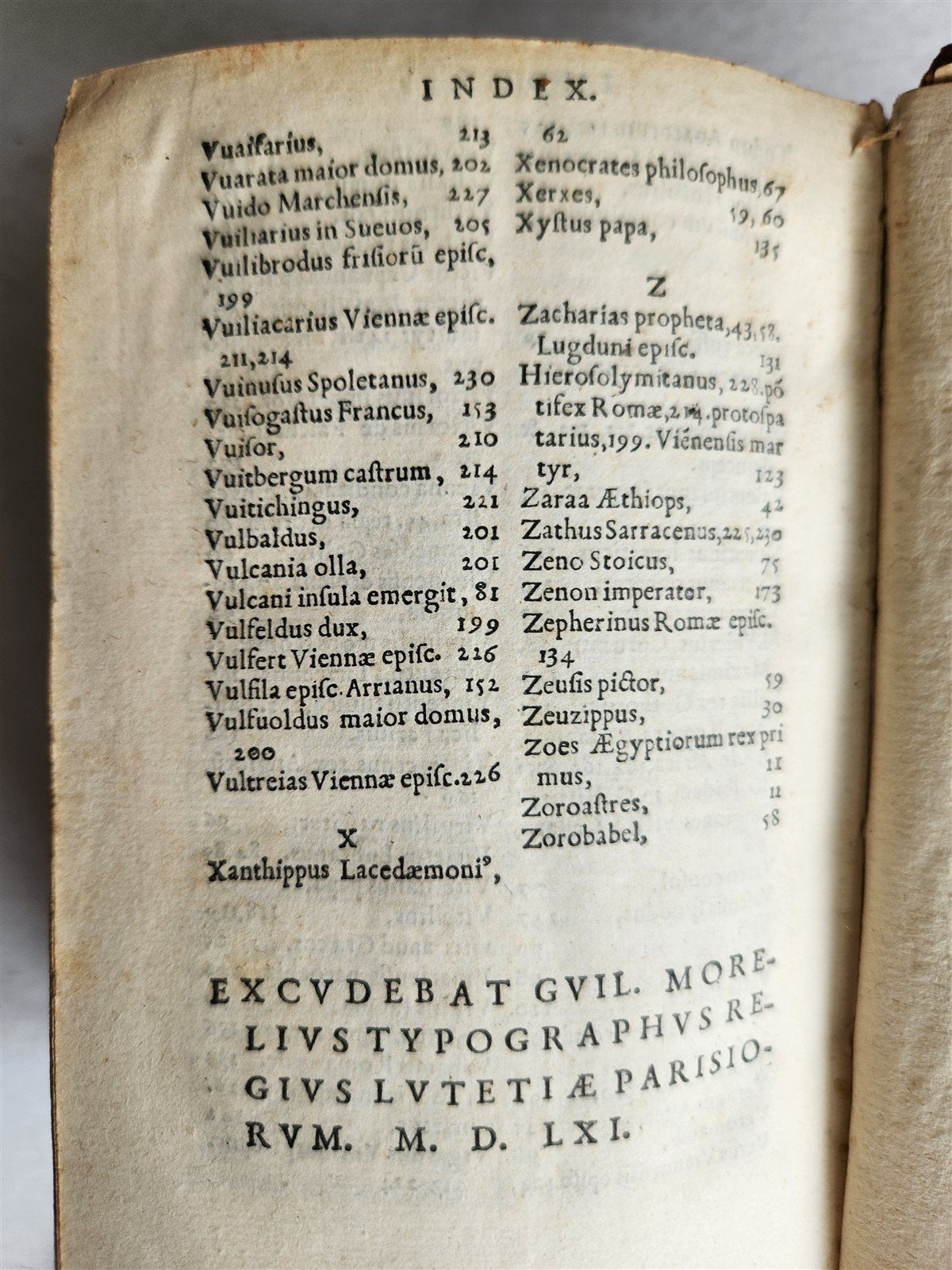 1561 HISTORY of FRANCE by Gregory of Tours antique 16th CENTURY